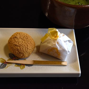 Organic Matcha Green Tea & Omikami Mochi